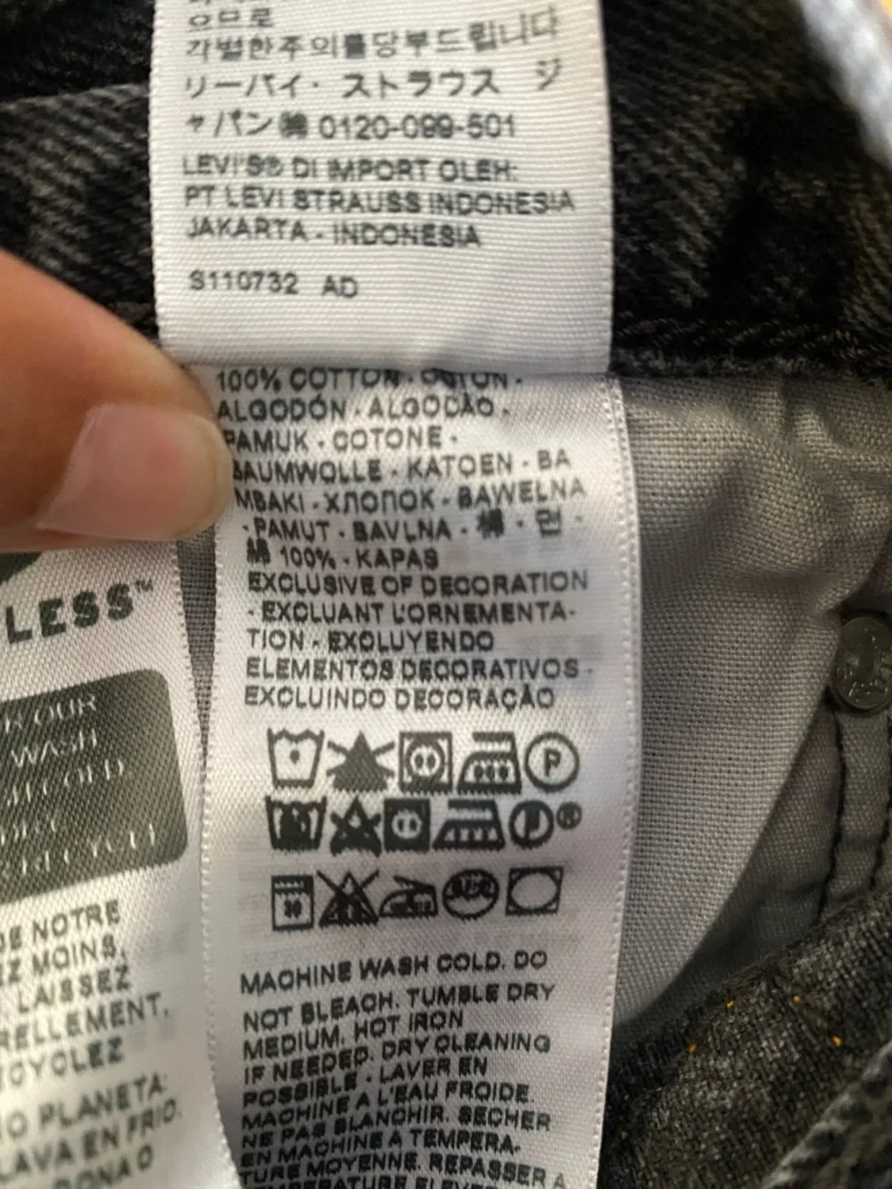 Levi’s 501 90’s Jean - Picture 4 of 8